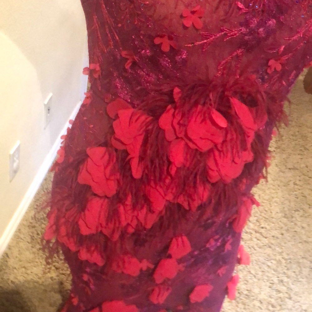 Dress - Picture 10 of 10